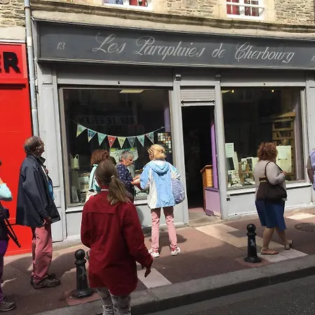 Jolie Maison En Pierre Proche Centre-ville Nyaraló Cherbourg en Cotentin