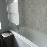 بيت للعطل Jolie Maison En Pierre Proche Centre-ville شيربوغ أون كوتننتين