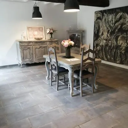 Prázdninový dům Jolie Maison En Pierre Proche Centre-ville *