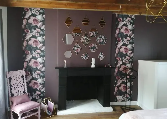 Jolie Maison En Pierre Proche Centre-ville Holiday home *