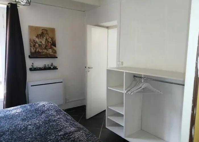 Jolie Maison En Pierre Proche Centre-ville * Cherbourg-en-Cotentin