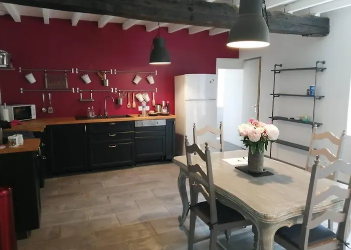 Jolie Maison En Pierre Proche Centre-ville * シェルブール・アン・コタンタン